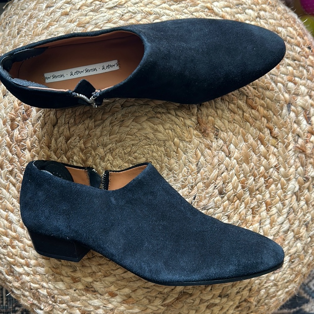 Real leather Black suede low cut ankle booties